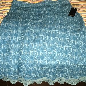 Silk mid length skirt.